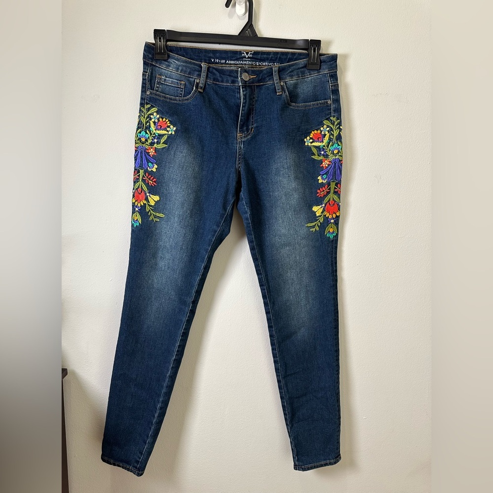 V 1969 Italia Abbigliamento Sportivo SRL  Embroidered Boho Skinny Jeans Sz 8